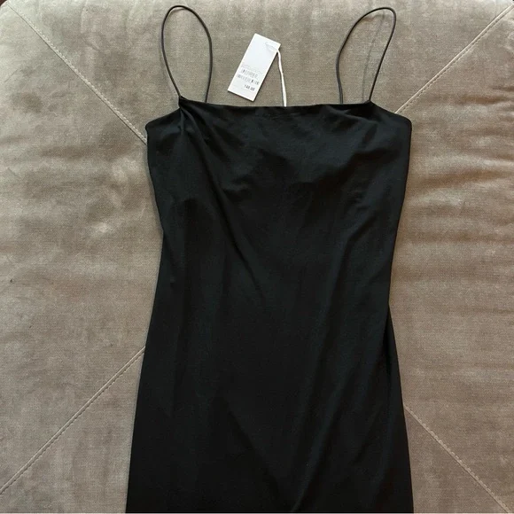 NWT Reformation Pavia Knit Dress - Black - Picture 7 of 9